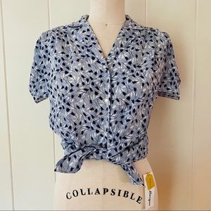 NWT Vintage Navy/White Floral Blouse XS/S